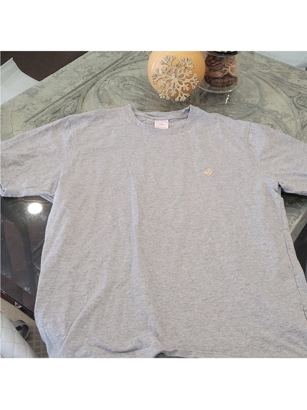 Brooks brothers solid gray tee shirt